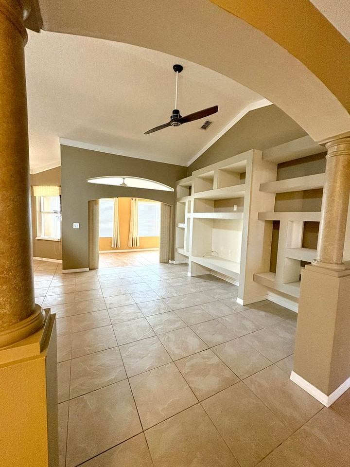 7445 Mulligan Ct - Photo 3 of 39