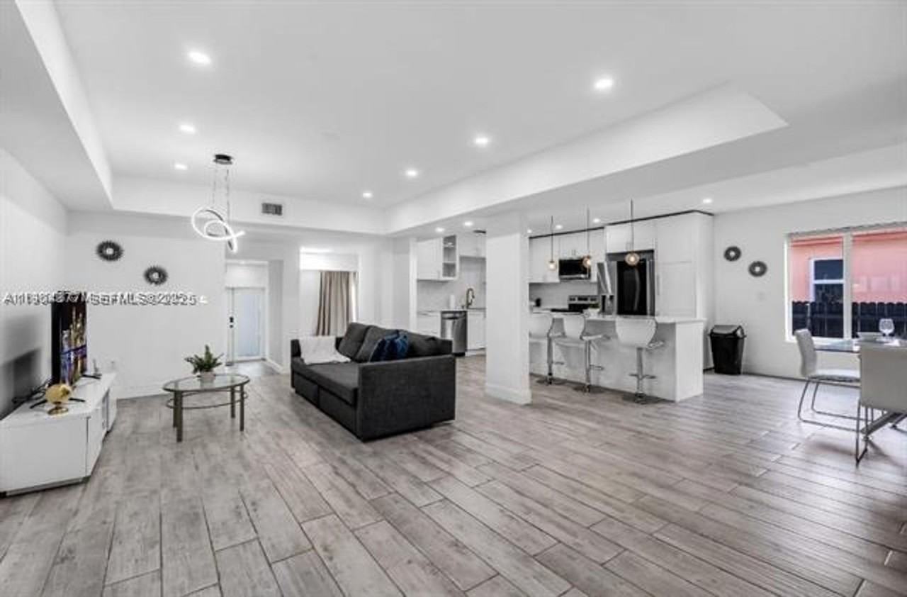 420 Ne 90th St #0 - Photo 4 of 18