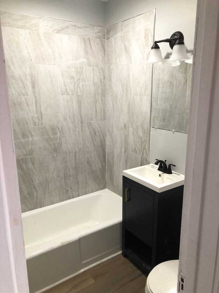 1322 S Cornelia St - Photo 3 of 3