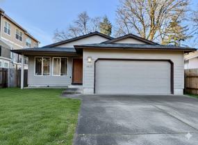 8820 N Edison St - Photo 1 of 1