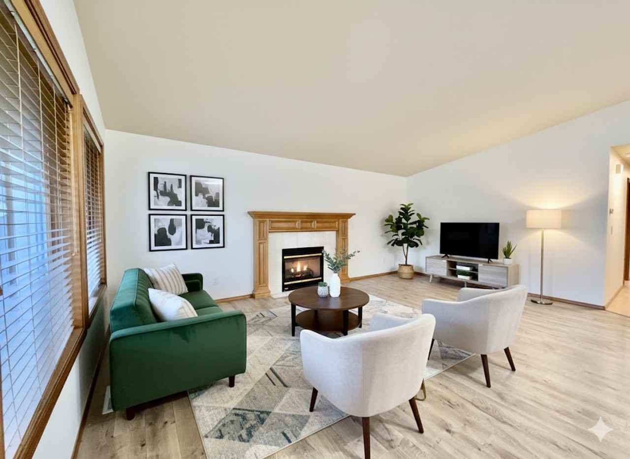 8820 N Edison St - Photo 2 of 28