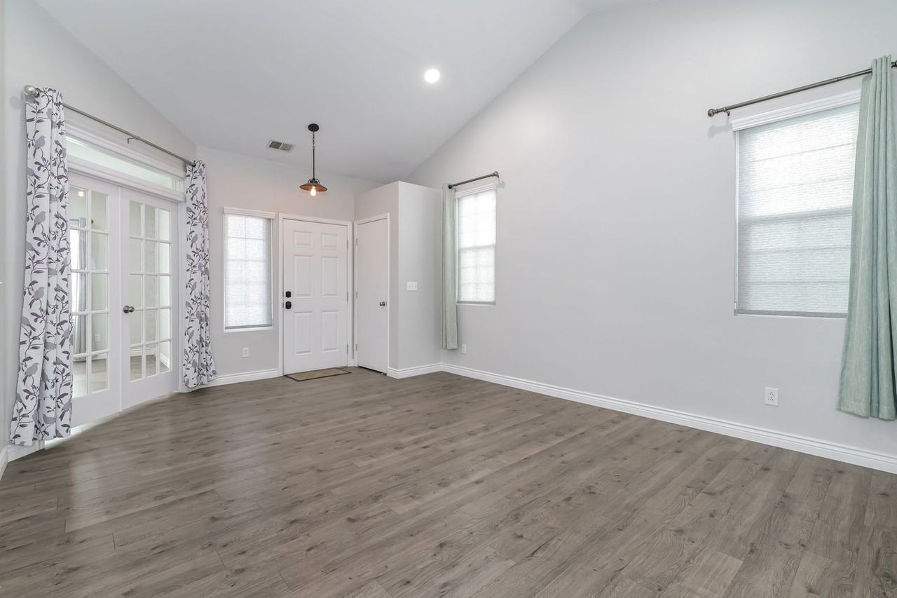 16523 E Geddes Pl - Photo 3 of 16