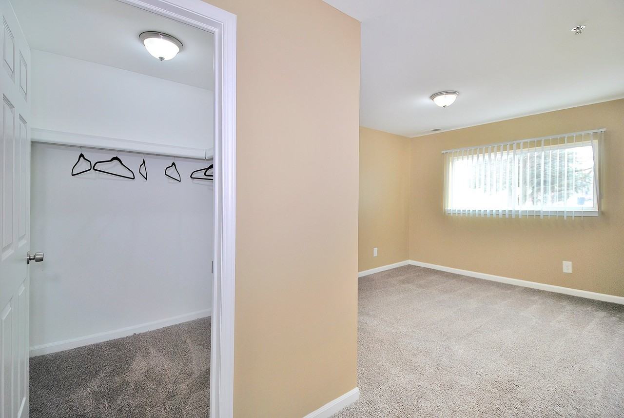 Woodcrest Apartments - Photo 7 of 24