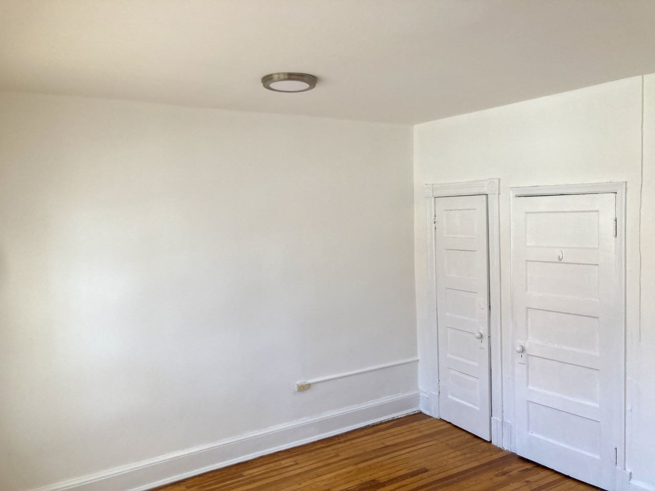 1625 12th St NW - Photo 3 of 8