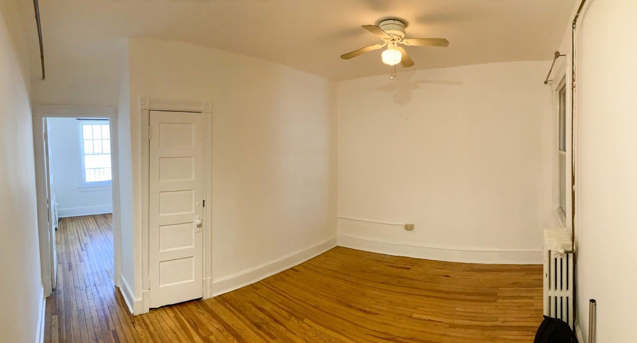 1625 12th St NW - Photo 4 of 8