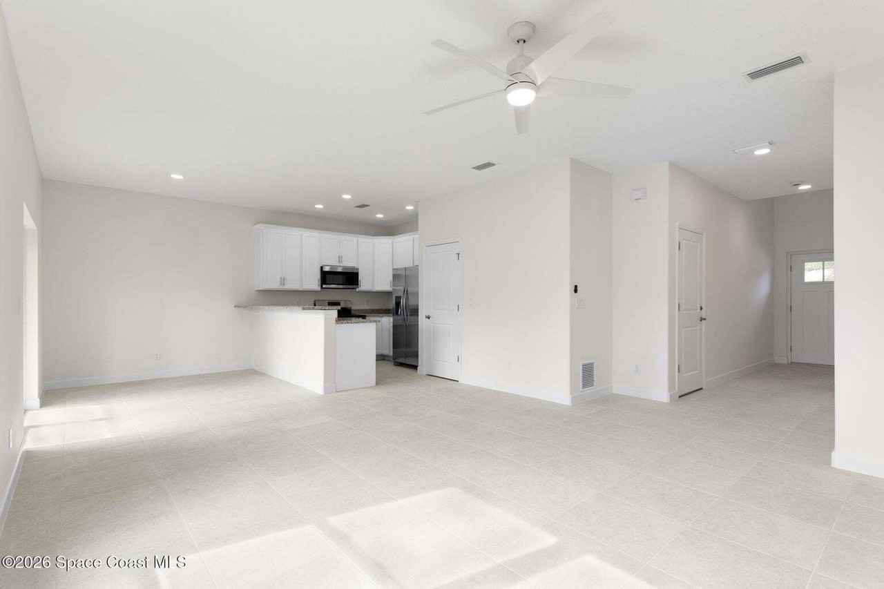 197 Dayton Boulevard - Photo 3 of 8