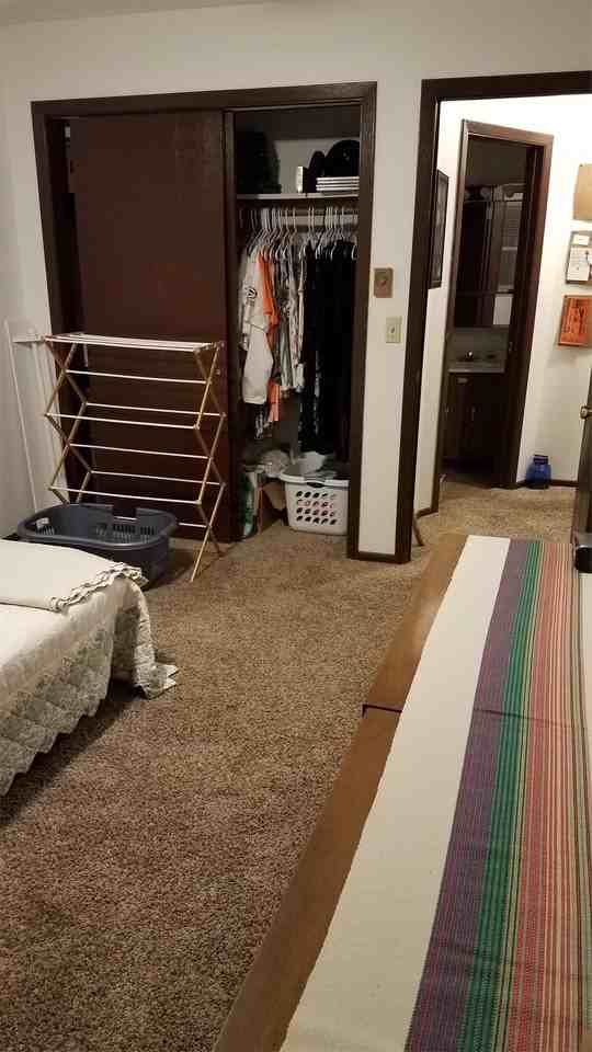 717 E Garland St - Photo 7 of 23