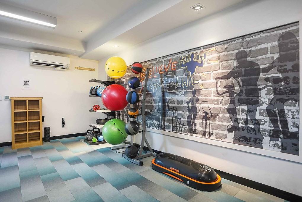 777 Hamilton - Photo 6 of 50