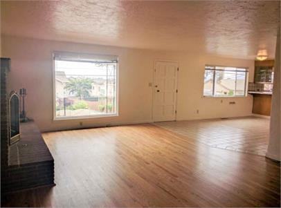 Laine/Hawthorne St: 542-558 - Photo 3 of 14