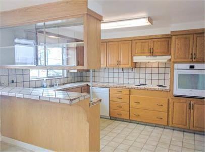 Laine/Hawthorne St: 542-558 - Photo 4 of 14