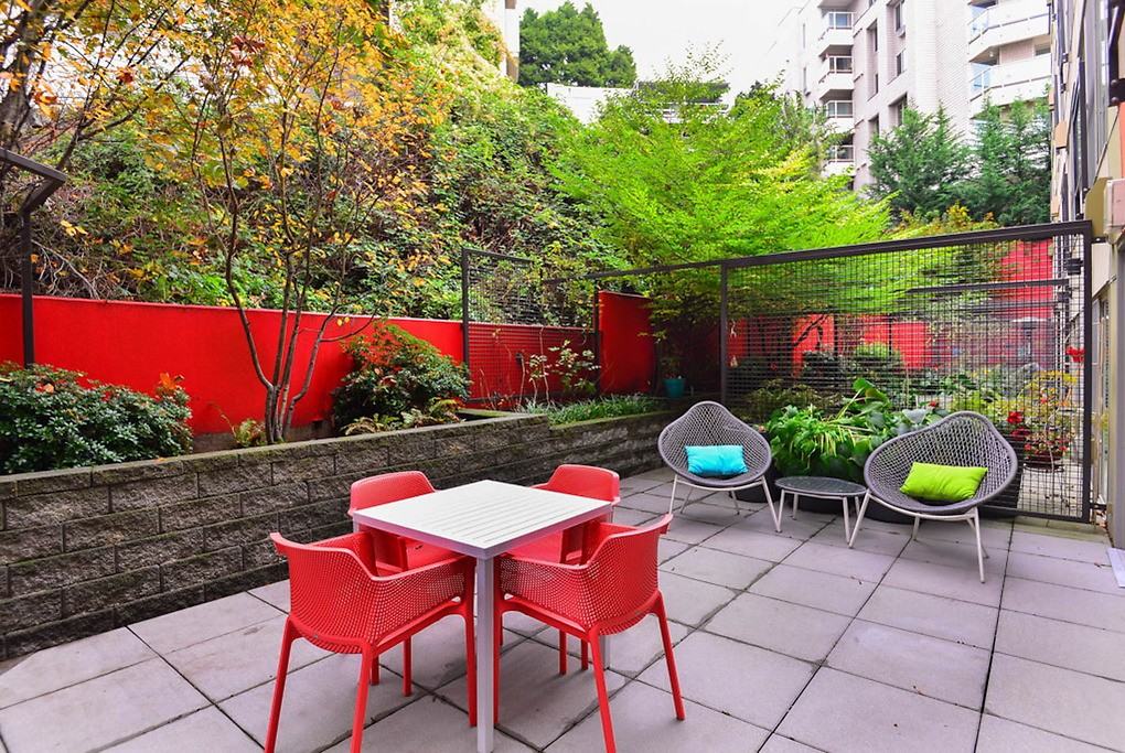 Canvas - Photo 6 of 50