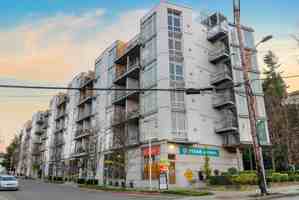 featured image of 2483 Birch Ave N