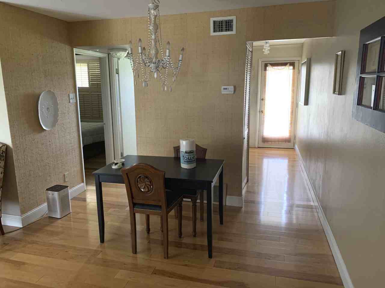 627 Garden Avenue - Photo 2 of 19