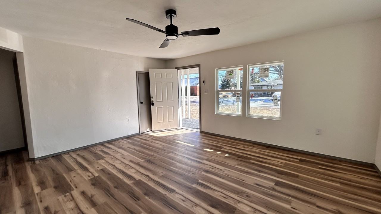 3229 Southeast 16th Street #3231 - Photo 3 of 16