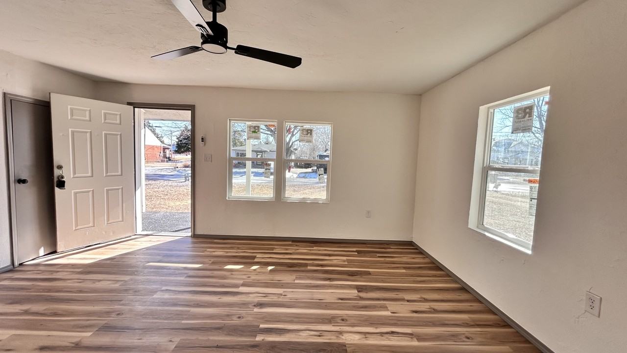 3229 Southeast 16th Street #3231 - Photo 5 of 16