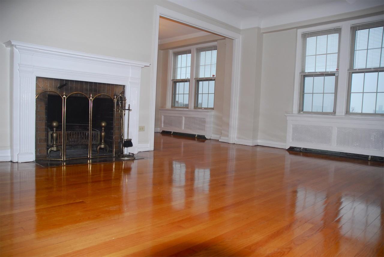 Parkstone Apartments - Photo 4 of 9