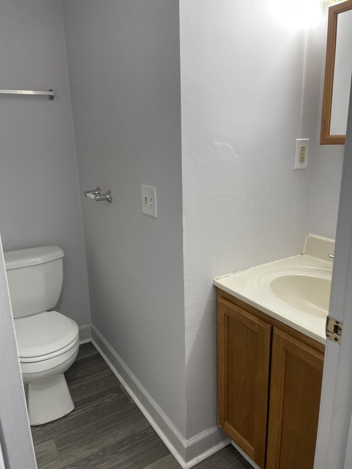 2901 Mersey Ln #8 - Photo 3 of 9