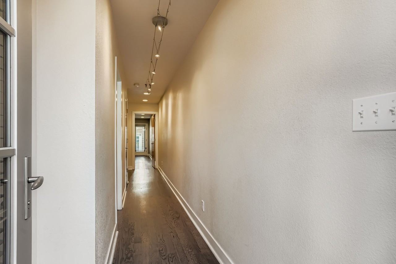 356 W Archer Pl #356 - Photo 5 of 27