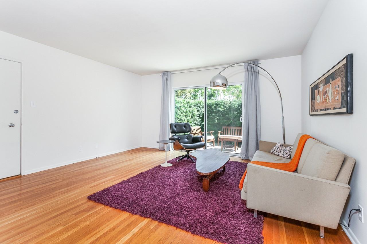 1518 E Wilson Ave #9 - Photo 2 of 9