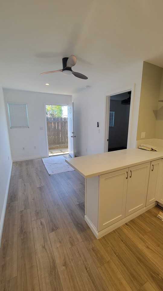 917 Lacebark St #A - Photo 3 of 11