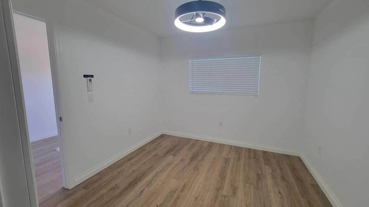 917 Lacebark St #A - Photo 5 of 11