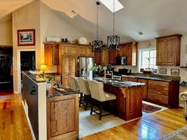 featured image of 174 Victoria Ln #NA