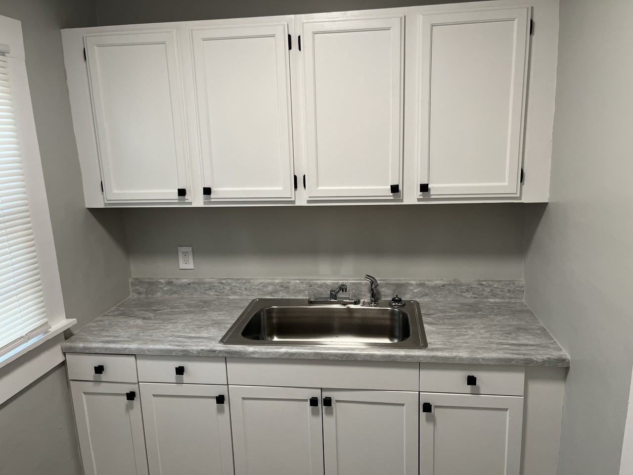 1919 Brookwood Avenue - Photo 2 of 10