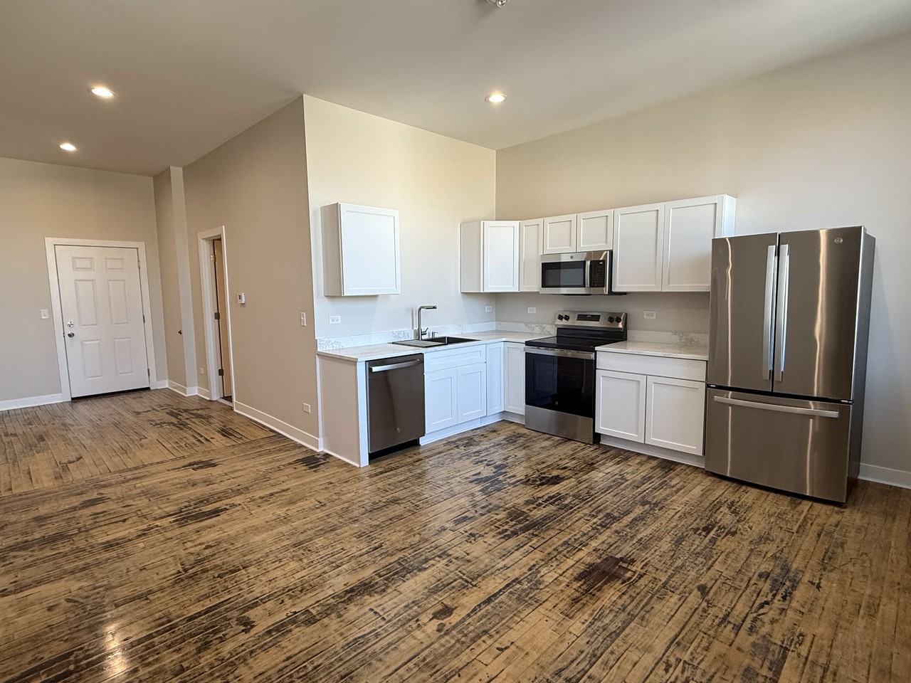 151 N 4th St #C - Photo 2 of 18