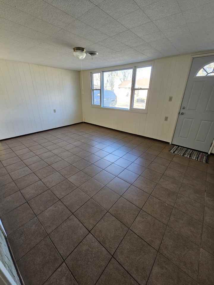 2407 W 7th St #NA - Photo 3 of 18