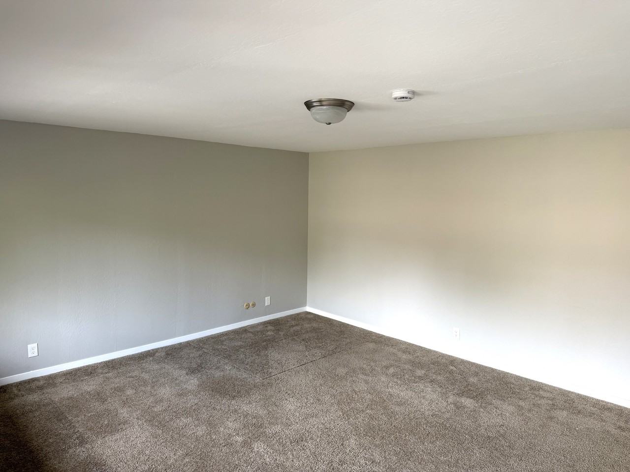 401 Pine Street Apartments - Photo 7 of 13