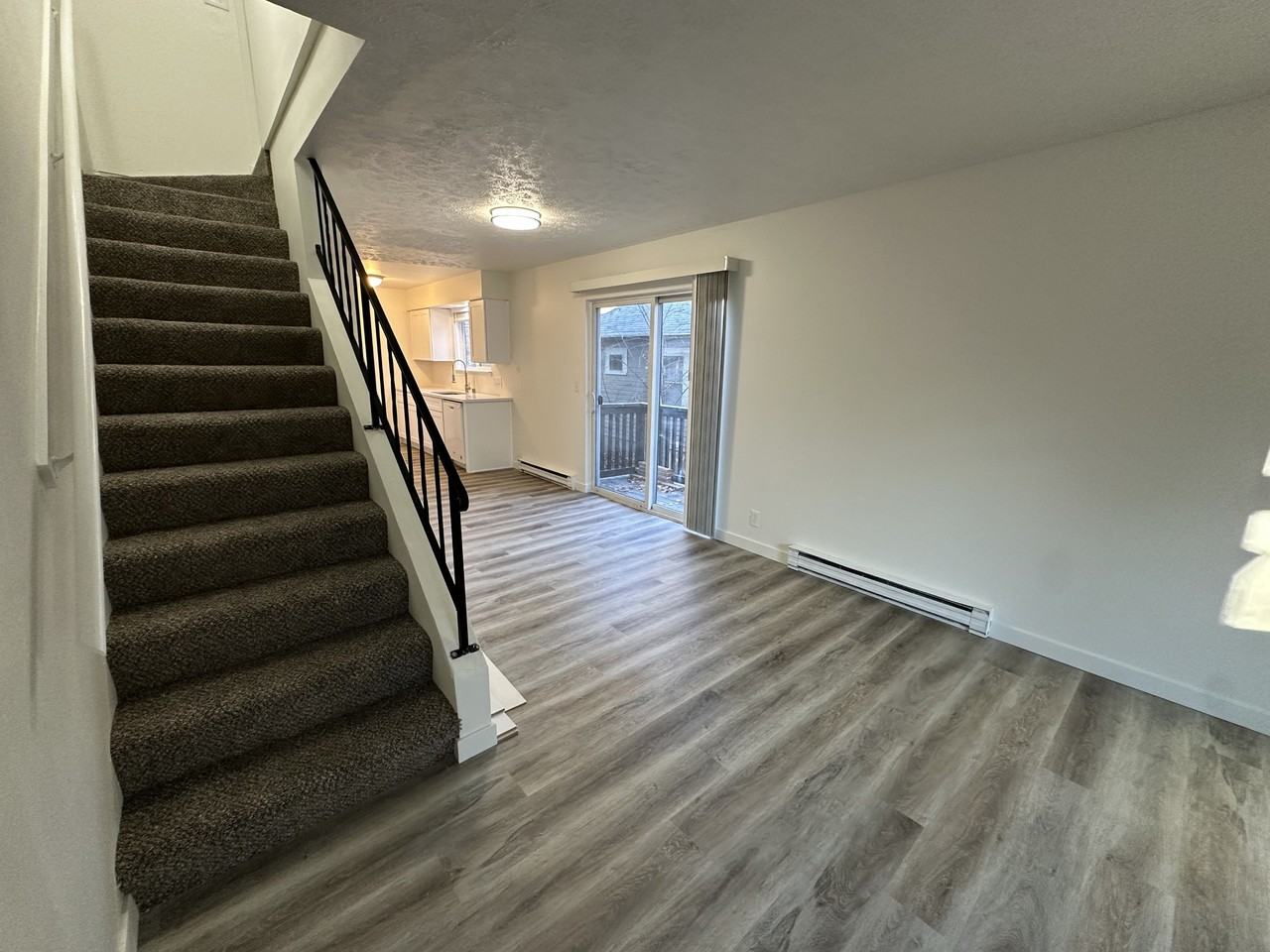 1119 West 11th Avenue - Photo 6 of 14