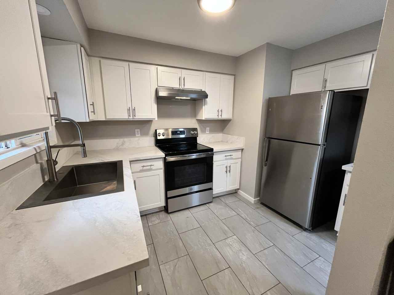 Twinlyn Place Apartments - Photo 7 of 16