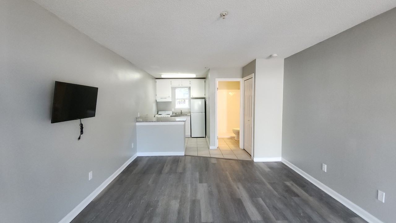 Garland Studio Apartments - Photo 2 of 20