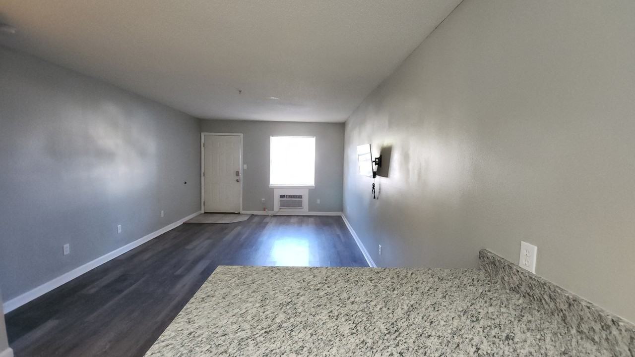 Garland Studio Apartments - Photo 4 of 20