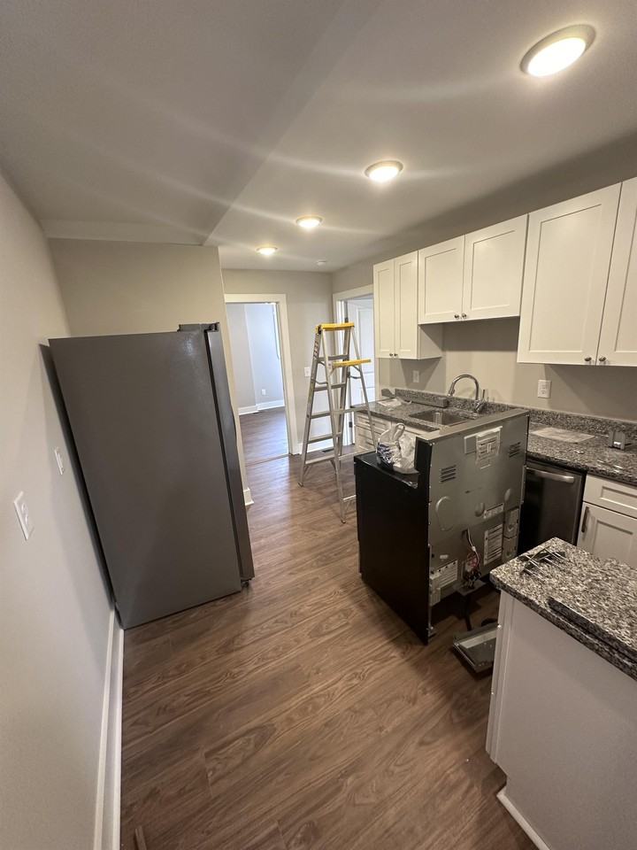 30 East 4th Street - Photo 3 of 19