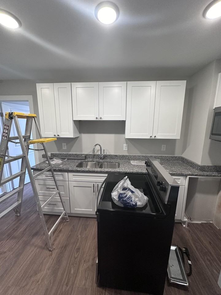 30 East 4th Street - Photo 4 of 19