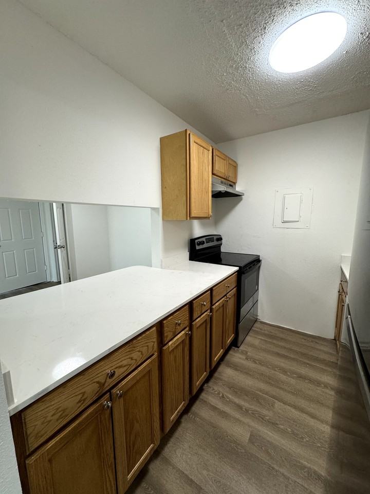 Admiral Doyle - Photo 5 of 27