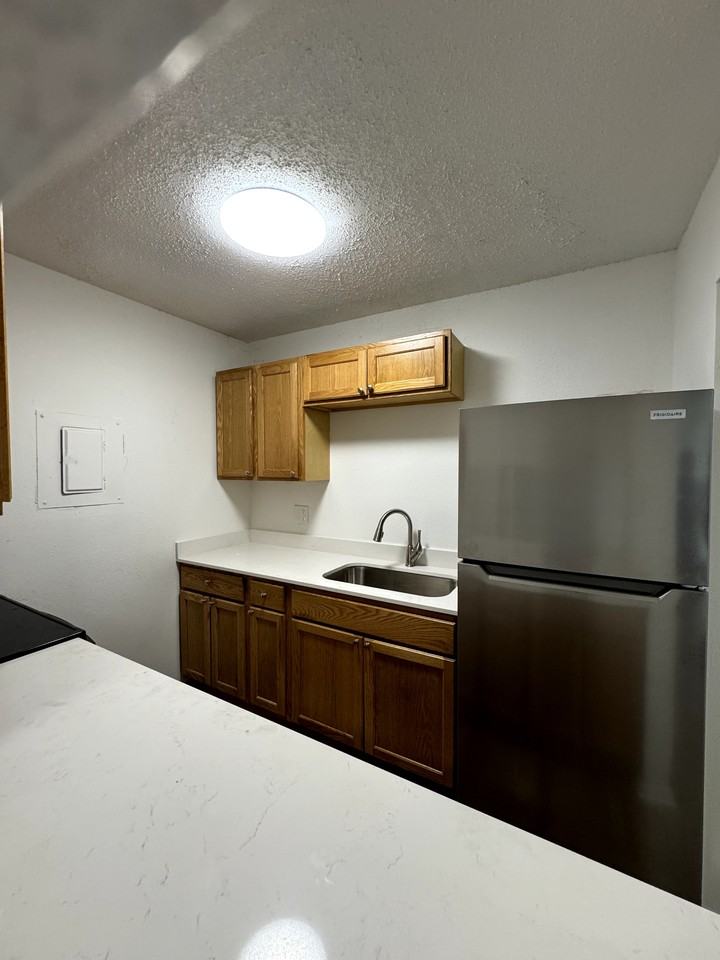 Admiral Doyle - Photo 6 of 27