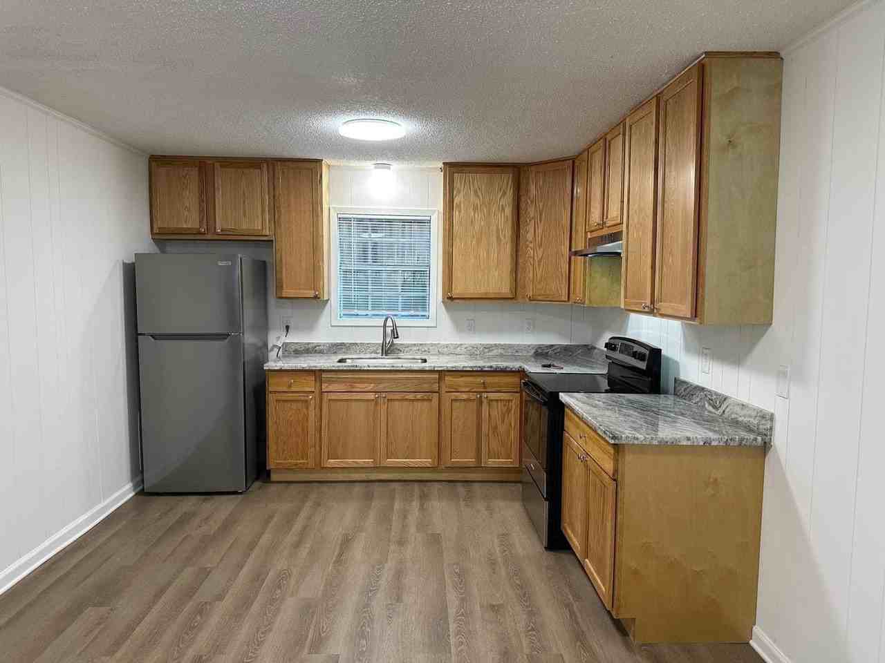 Cheyenne - Photo 2 of 21