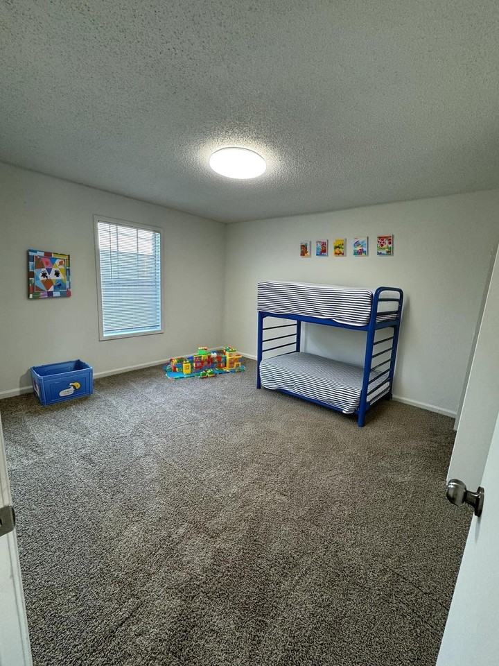 Cheyenne - Photo 5 of 21