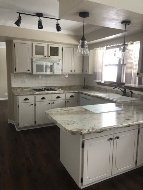 7208 170th Pl #1 - Photo 3 of 15