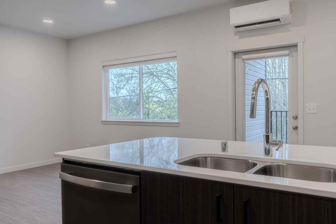 415 Southwest 20th Avenue - Photo 3 of 46