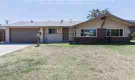 2619 Maple St - Photo 1 of 1