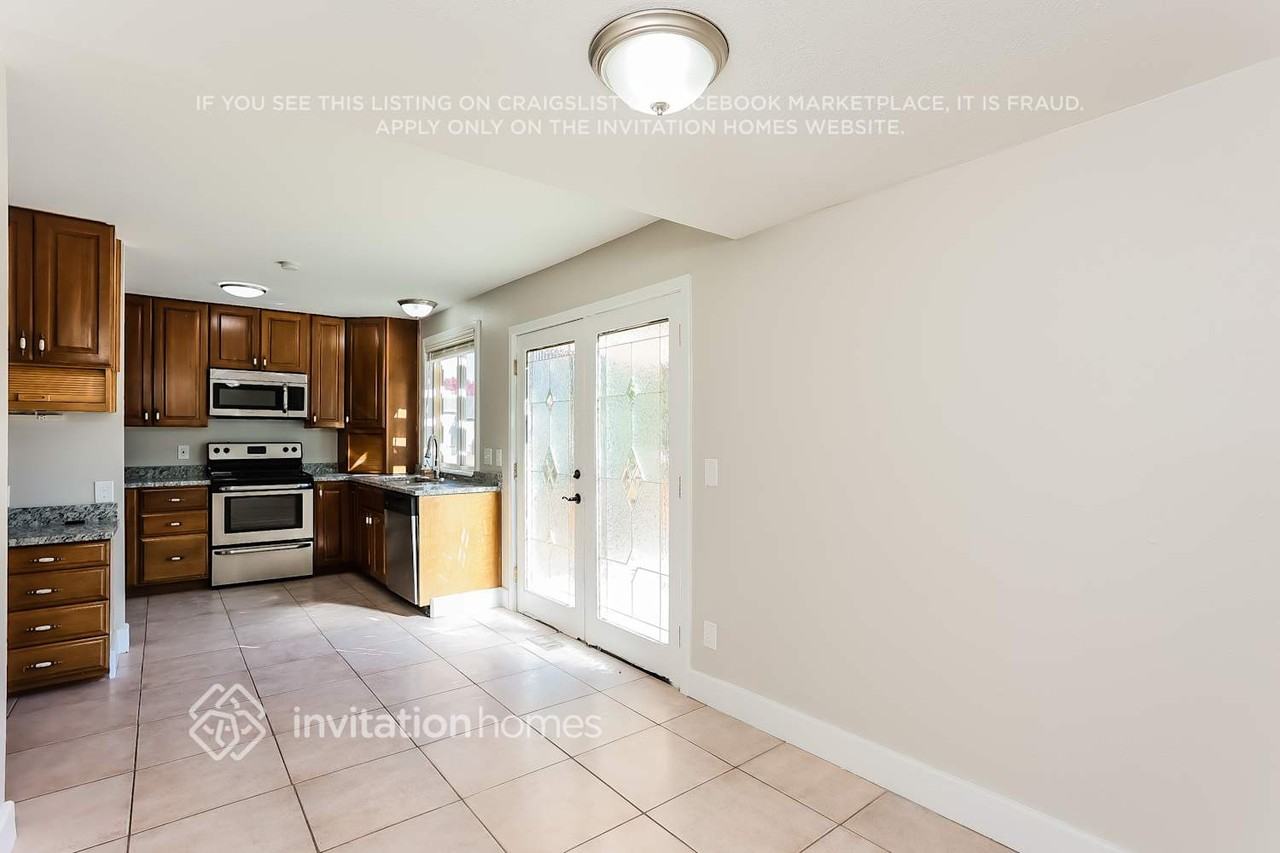 1314 S Zeno St - Photo 5 of 15