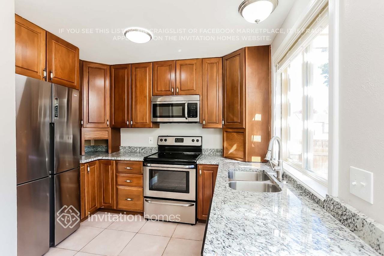 1314 S Zeno St - Photo 7 of 15