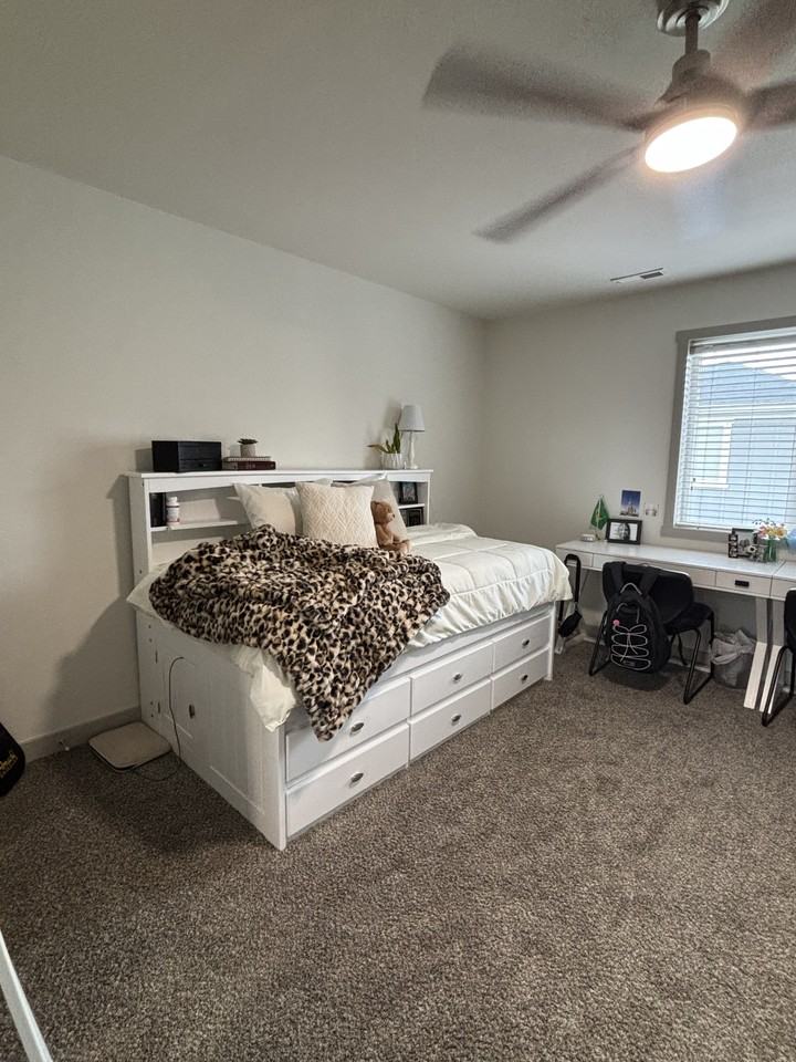 736 East 125 North Street - Photo 2 of 16