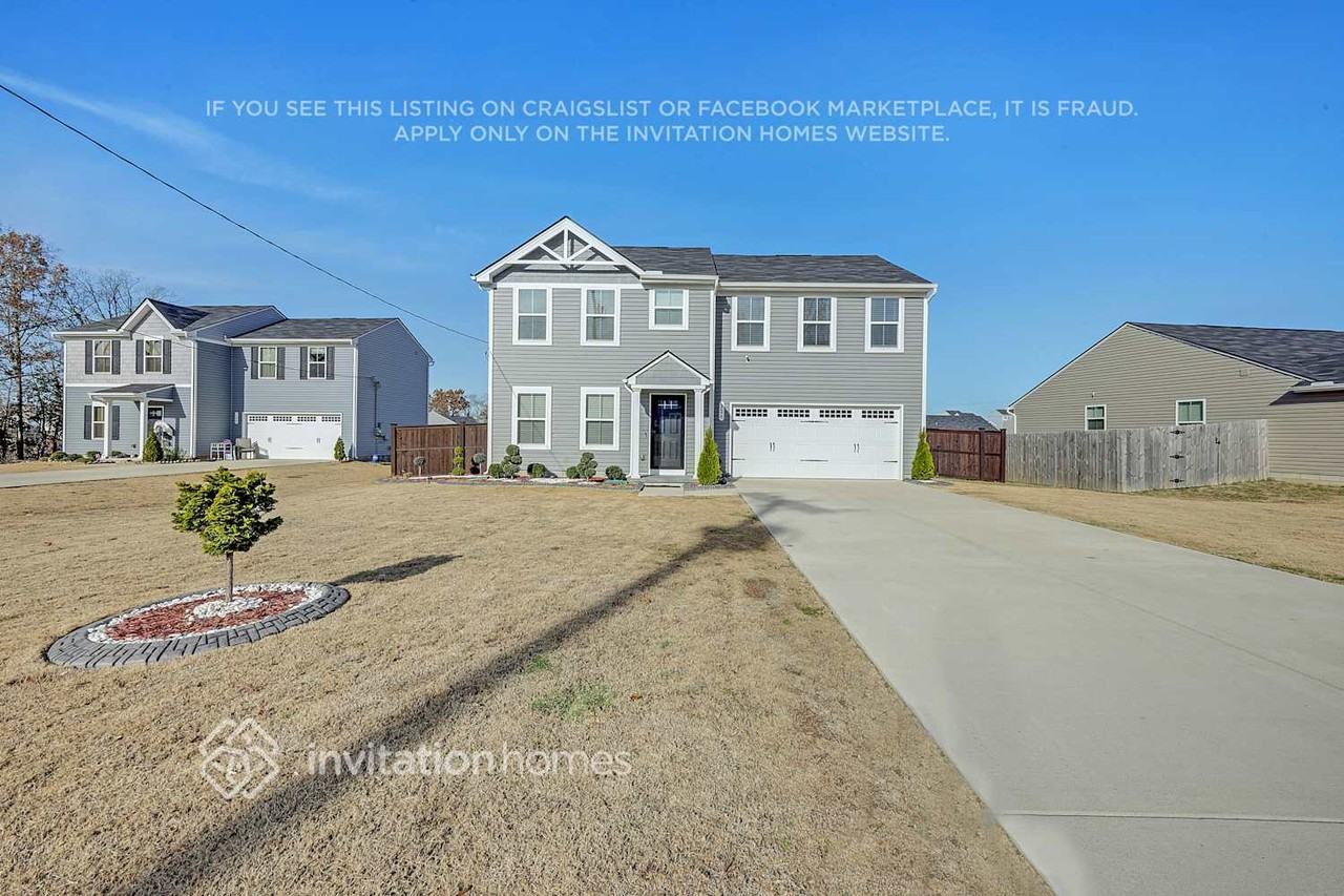 226 Nottingham Ln - Photo 2 of 23