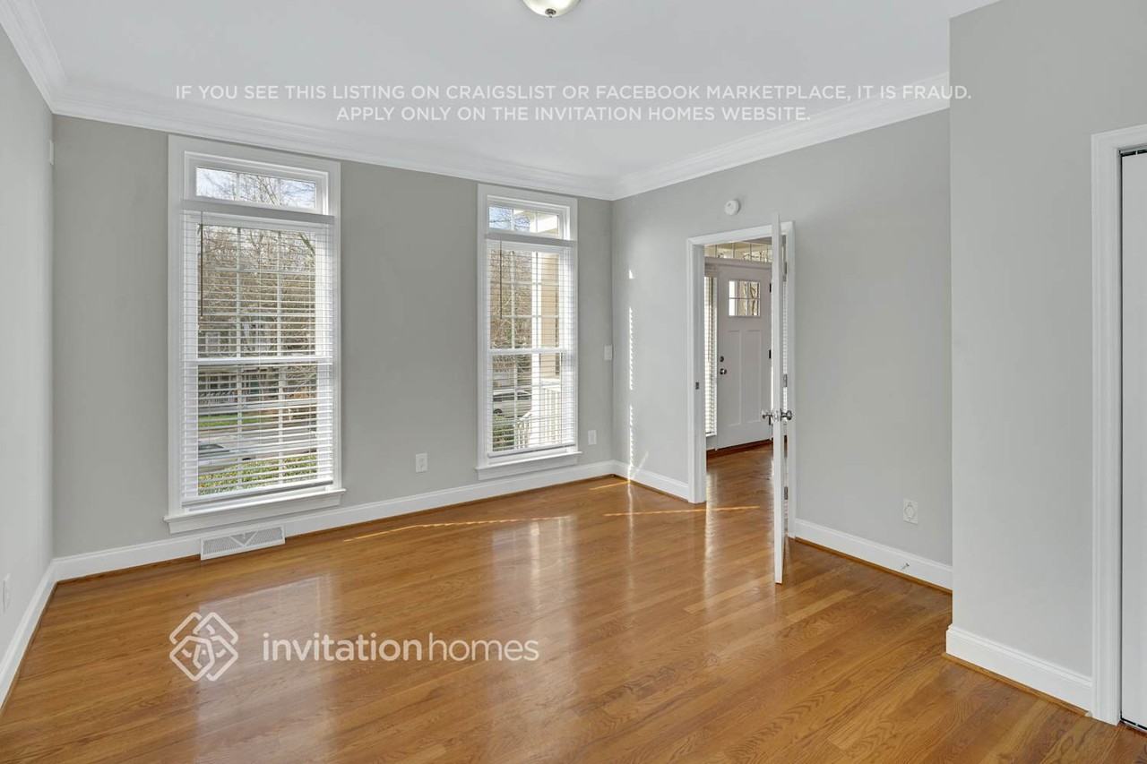 4111 Citation Oaks Ct - Photo 4 of 25