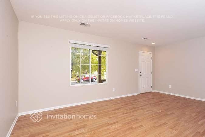 10125 Hudson Ct - Photo 2 of 11