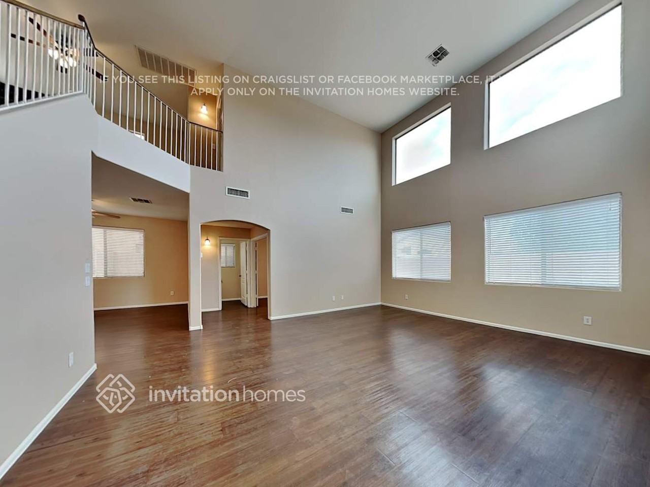 10410 W Illini St - Photo 5 of 24
